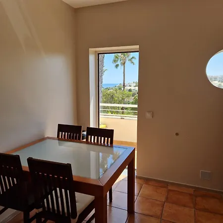 Appartamento Spacious Penthouse Near Porto De Mos In