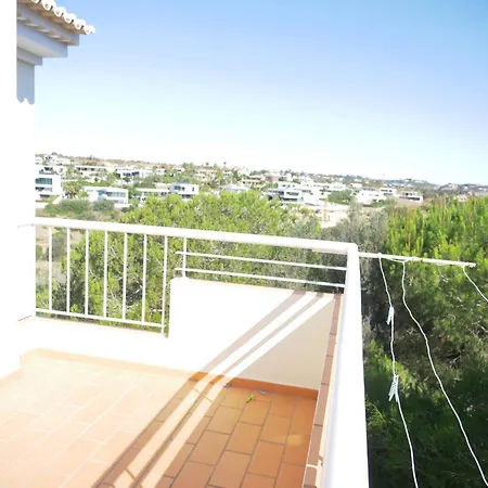 Spacious Penthouse Near Porto De Mos In Apartamento *