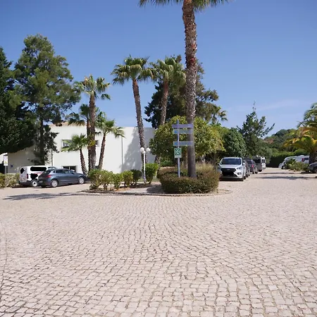Spacious Penthouse Near Porto De Mos In Appartement Lagos