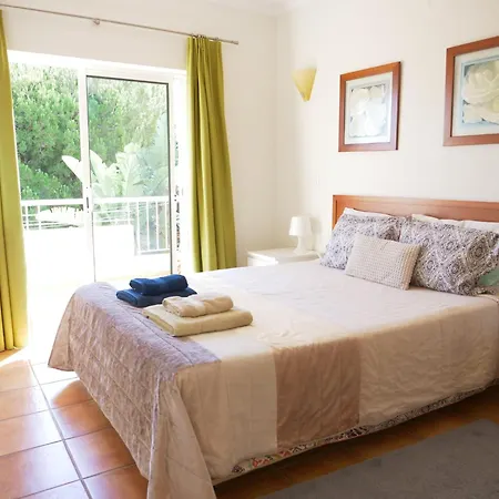 Spacious Penthouse Near Porto De Mos In Lagos