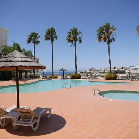 Apartamento Spacious Penthouse Near Porto De Mos In *